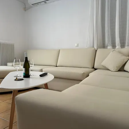 Apartament Nr1 White W Luxury Ba Between Train St. And Dt *