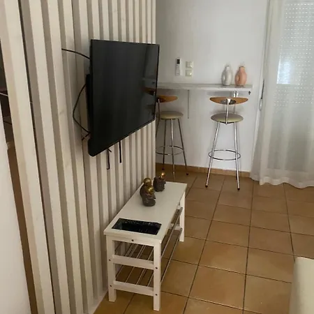 Nr1 White W Luxury Ba Between Train St. And Dt Apartament