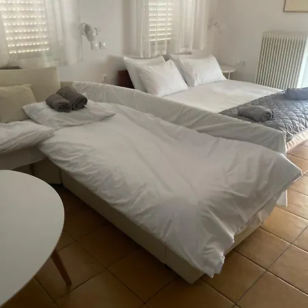 Nr1 White W Luxury Ba Between Train St. And Dt
